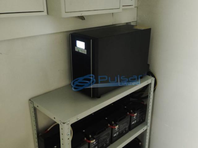 Система резервного живлення для приватного будинку. ДБЖ NetPRO 31 10 KL AKB 7Stars SHL 18 x 16 шт. стелаж для системы резервного живлення. Резерв: 1 поверх, 2 поверх, мансарда.